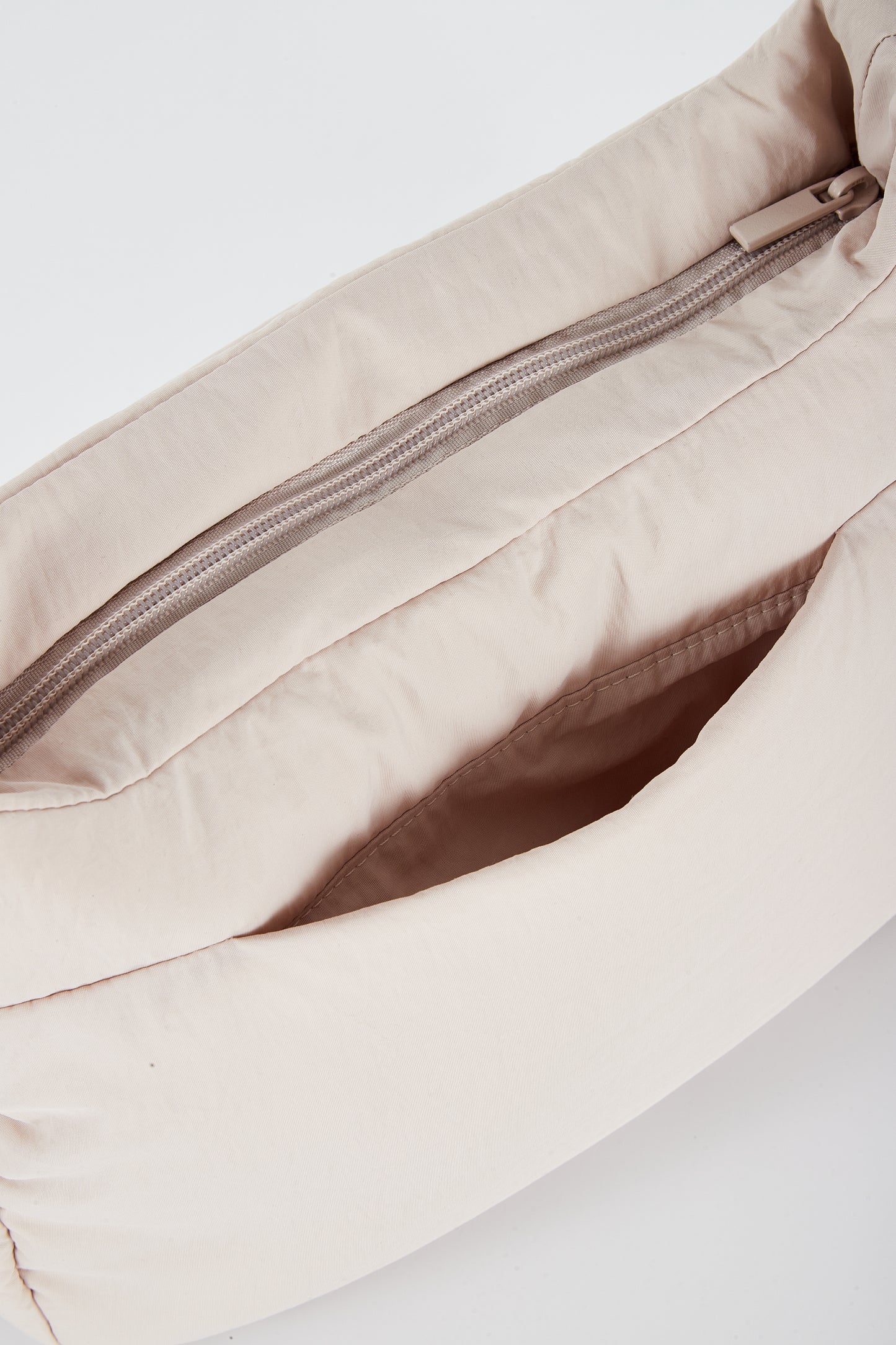 Strabellas exclusive - REGULAR Puffy Sling bag V2